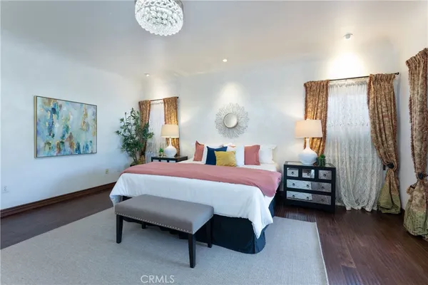 $1,599,000 | 3638 Lewis Avenue, Long Beach, CA 90807