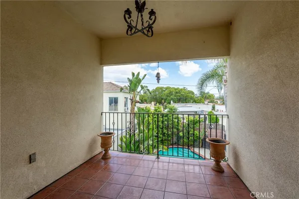 $1,599,000 | 3638 Lewis Avenue, Long Beach, CA 90807
