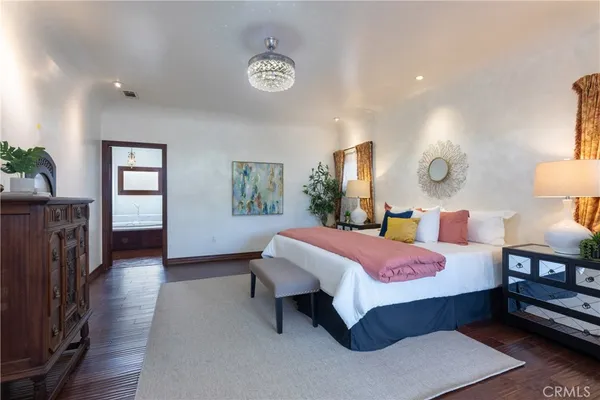 $1,599,000 | 3638 Lewis Avenue, Long Beach, CA 90807