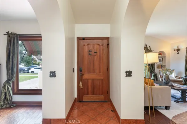$1,599,000 | 3638 Lewis Avenue, Long Beach, CA 90807
