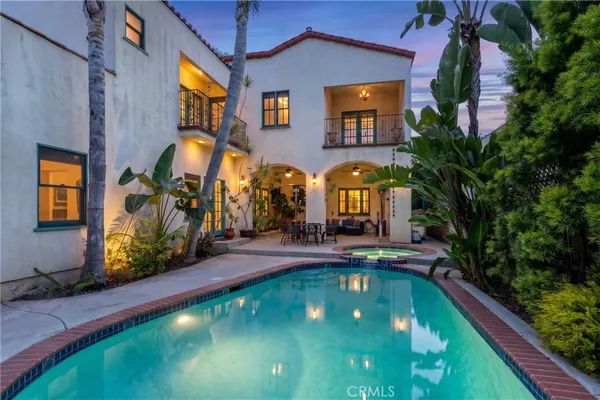 $1,599,000 | 3638 Lewis Avenue, Long Beach, CA 90807