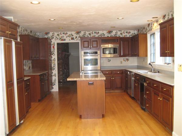 6 Draper Road Dover, MA 02030 - Photo 4 of 21 Gallery Image 4
