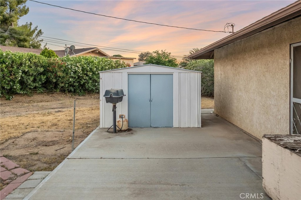 19213 Tecumseh Road Apple Valley, CA 92307 - Photo 39 of 43