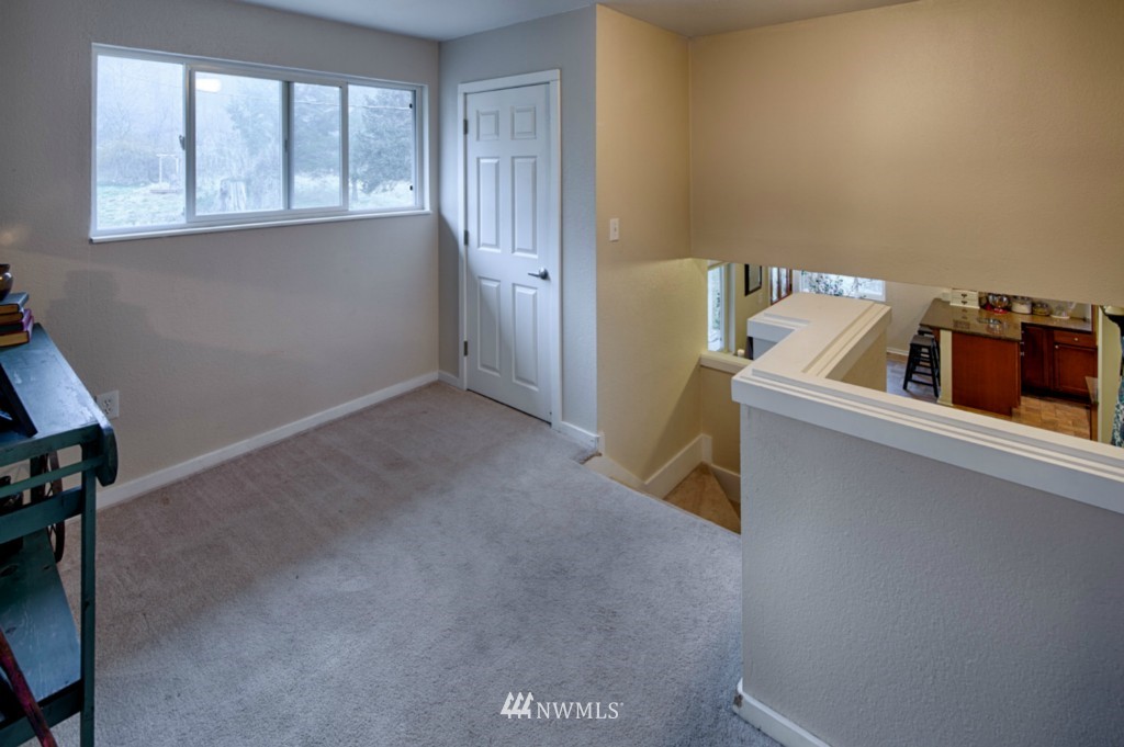 18949 Mountain View Road Northeast Duvall, WA 98019 - Photo 6 of 20 Gallery Image 6