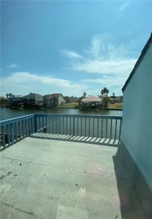 $1,950 | 15326 Bonasse Court, Unit 703, Corpus Christi, TX 78418