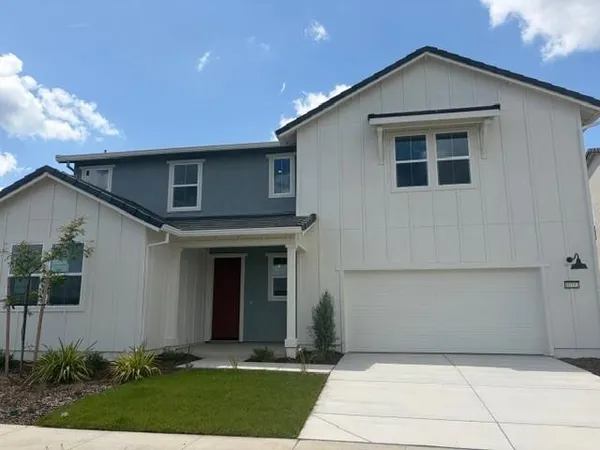 $978,520 | 10352 Fontanes Drive, Elk Grove, CA 95757