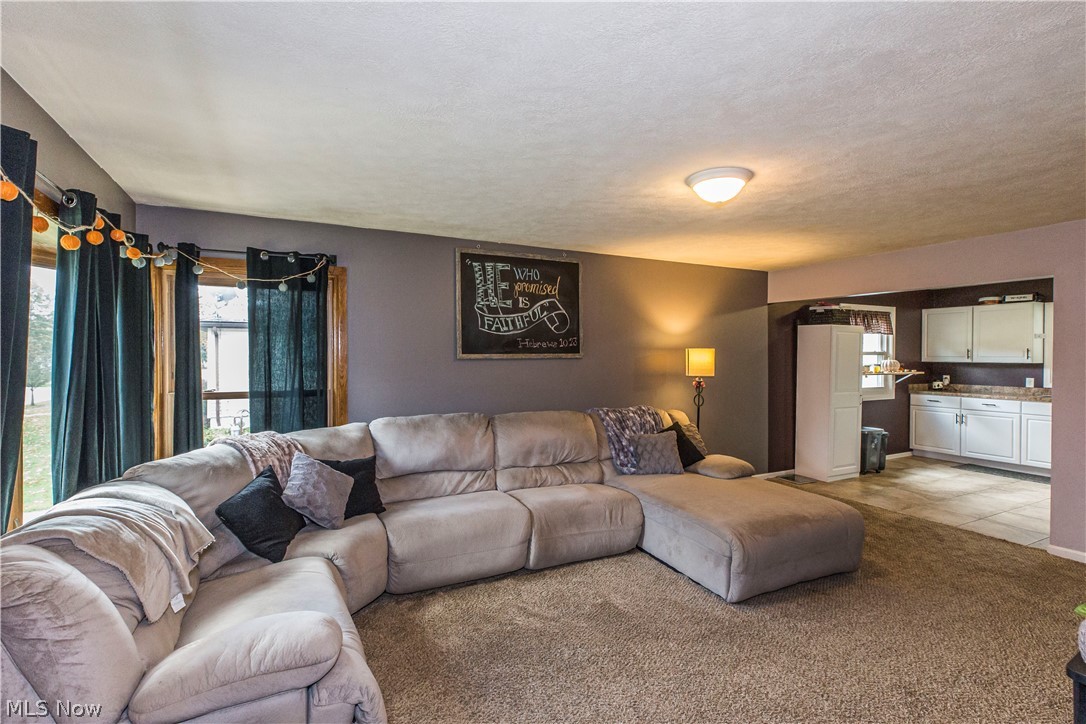 4034 Kenneth Road Stow, OH 44224 - Photo 4 of 35