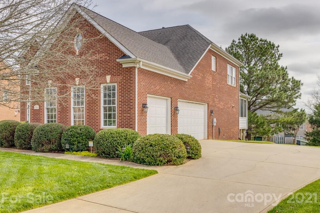 318 Chancelot Lane, Unit 61 Fort Mill, SC 29708 - Photo 42 of 47 Gallery Image 42