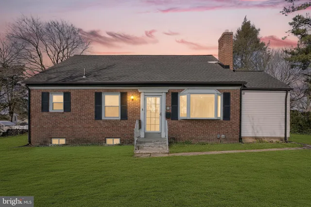 $465,000 | 6 Cedar Road, Wallingford, PA 19086