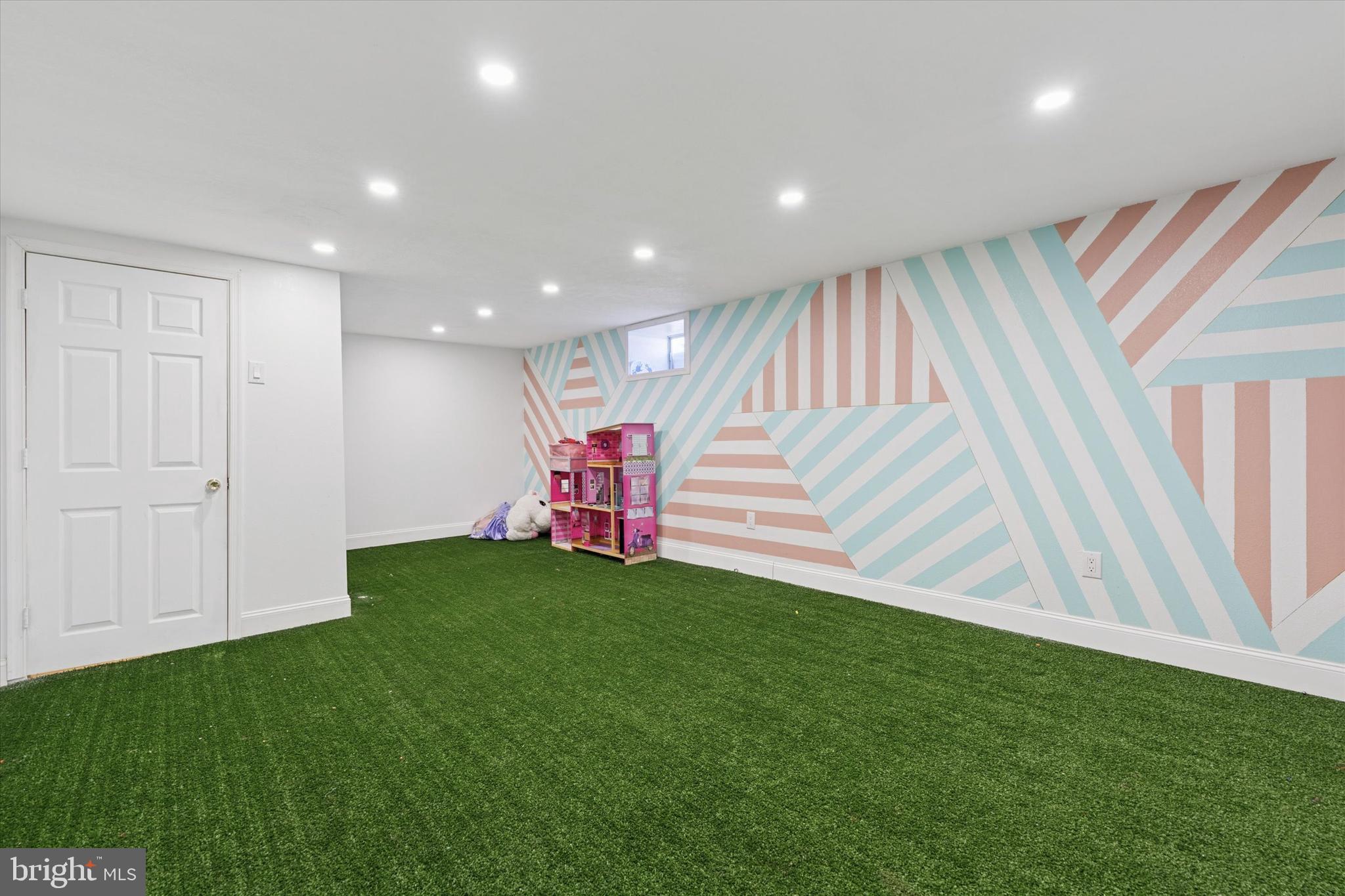 6 Cedar Road Wallingford, PA 19086 - Photo 7 of 36