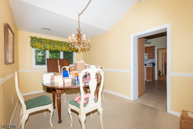 139 Mohawk Trail Wayne, NJ 07470 - Photo 7 of 26