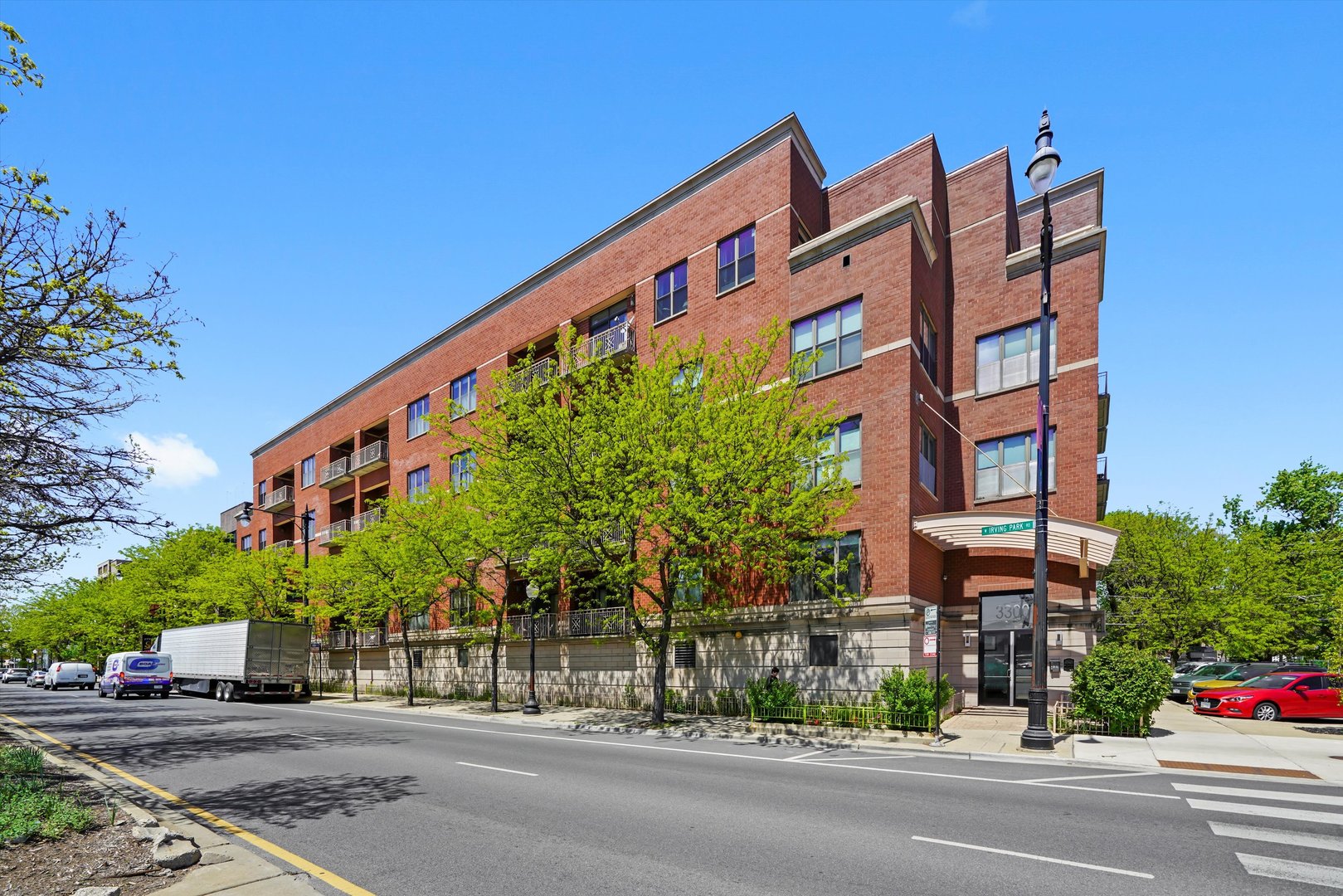 3300 West Irving Park Road, Unit F4 Chicago, IL 60618 - Photo 16 of 18 Gallery Image 16