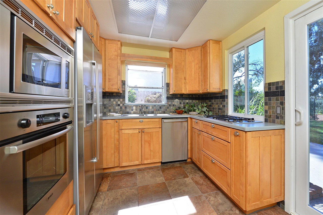 2124 Greenwick Road El Cajon, CA 92019 - Photo 11 of 25 Gallery Image 11