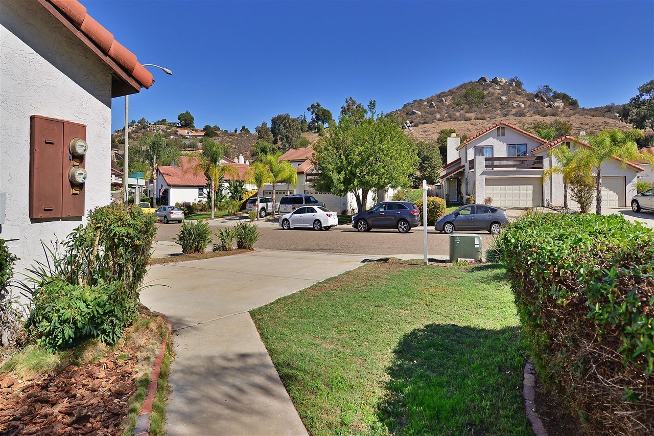 2124 Greenwick Road El Cajon, CA 92019 - Photo 3 of 25 Gallery Image 3