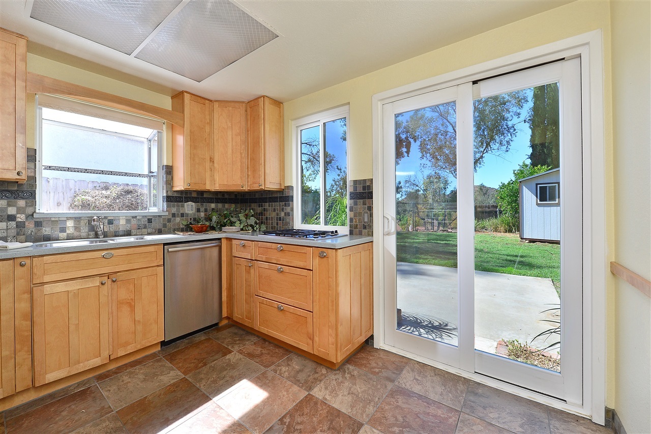2124 Greenwick Road El Cajon, CA 92019 - Photo 9 of 25 Gallery Image 9