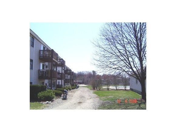 370-10 Circle Road, Unit 10 Manchester, NH 03103 - Photo 1 of 1