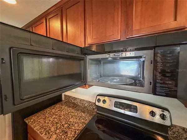 $2,200 | 12701 Saulston Place, Hudson, FL 34669