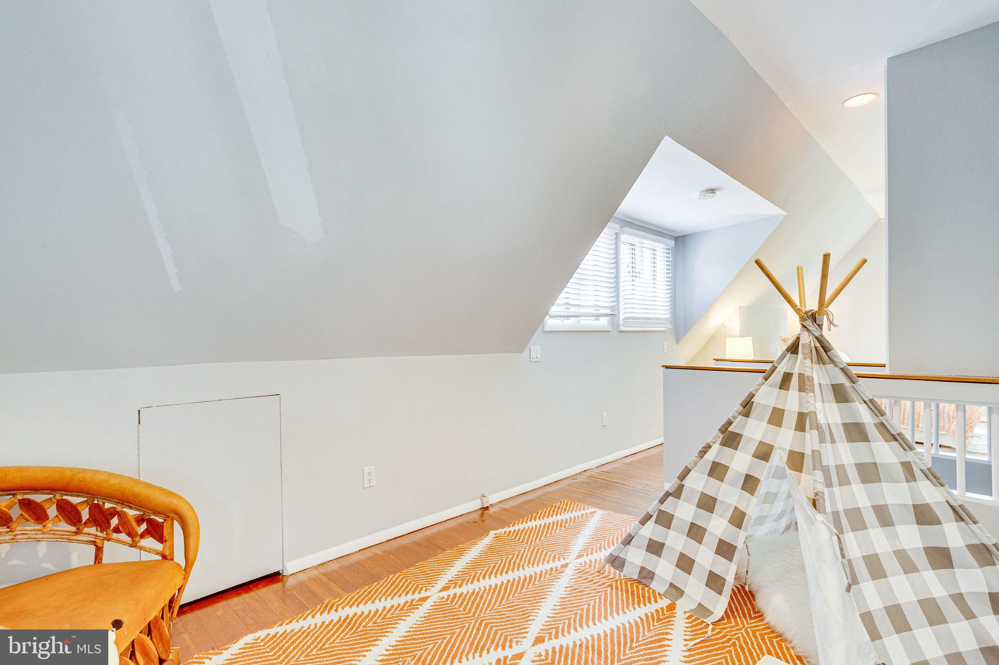1563 44th Street Northwest Washington, DC 20007 - Photo 27 of 46 Fun room with great light