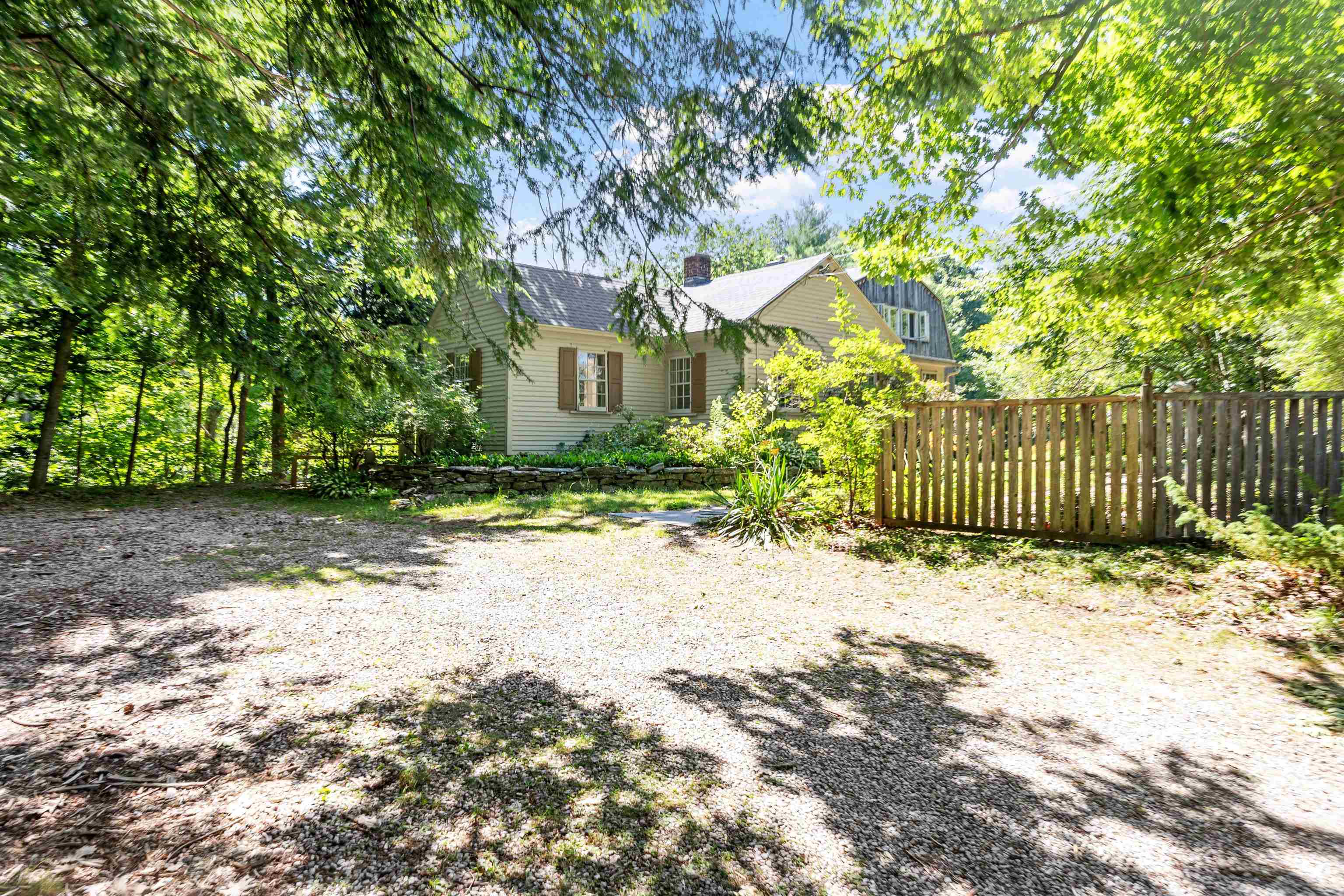 53 Stickney Hill Road Concord, NH 03301 - Photo 2 of 40