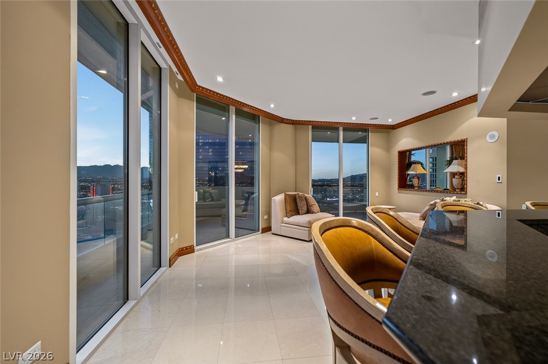 2877 Paradise Road, Unit 3302 Las Vegas, NV 89109 - Photo 12 of 38 Gallery Image 12
