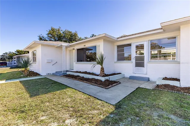 $299,000 | 2590 Westland Road, Mount Dora, FL 32757