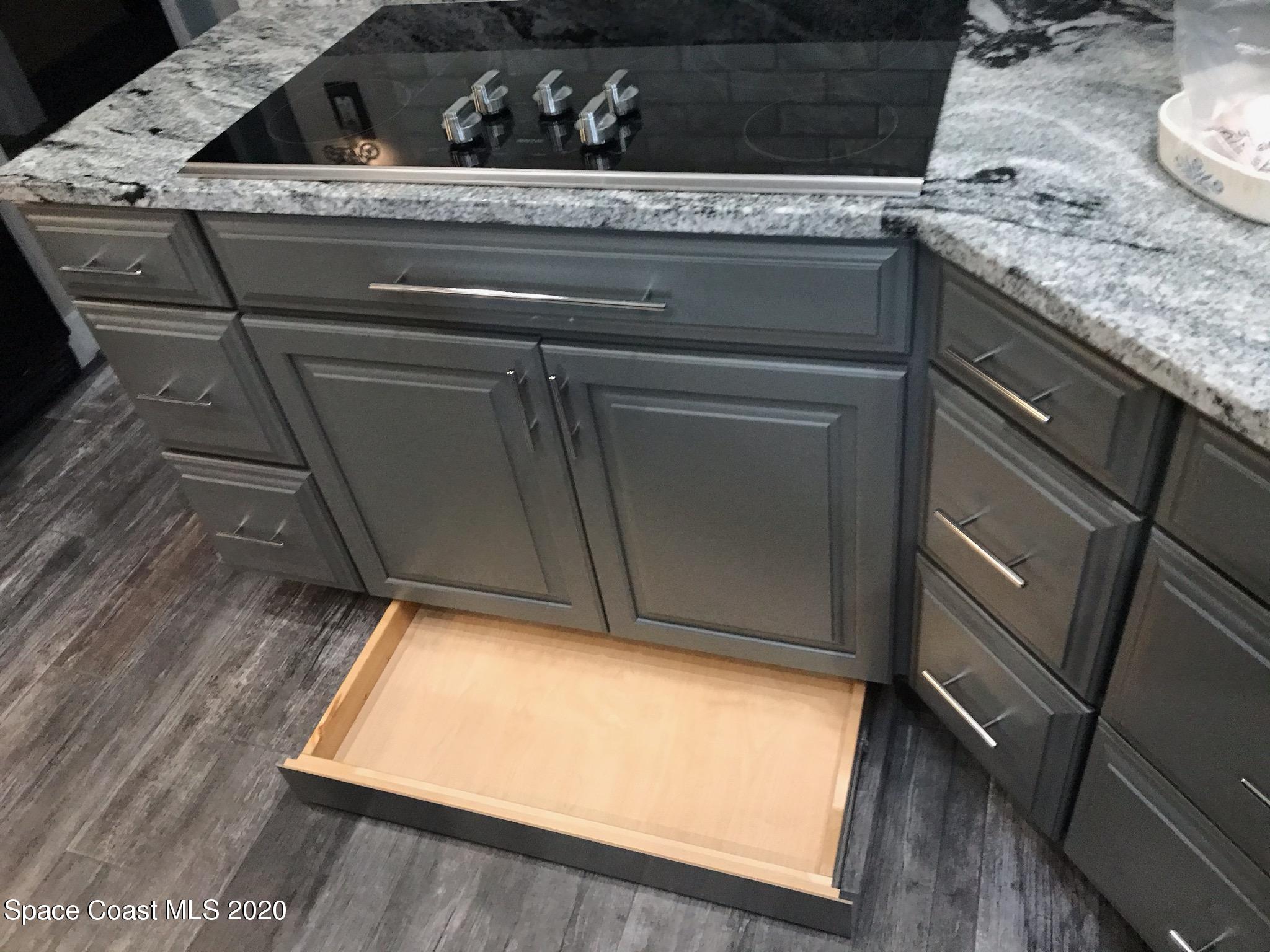 4370 Albritton Road St. Cloud, FL 34772 - Photo 20 of 82 Cabinet