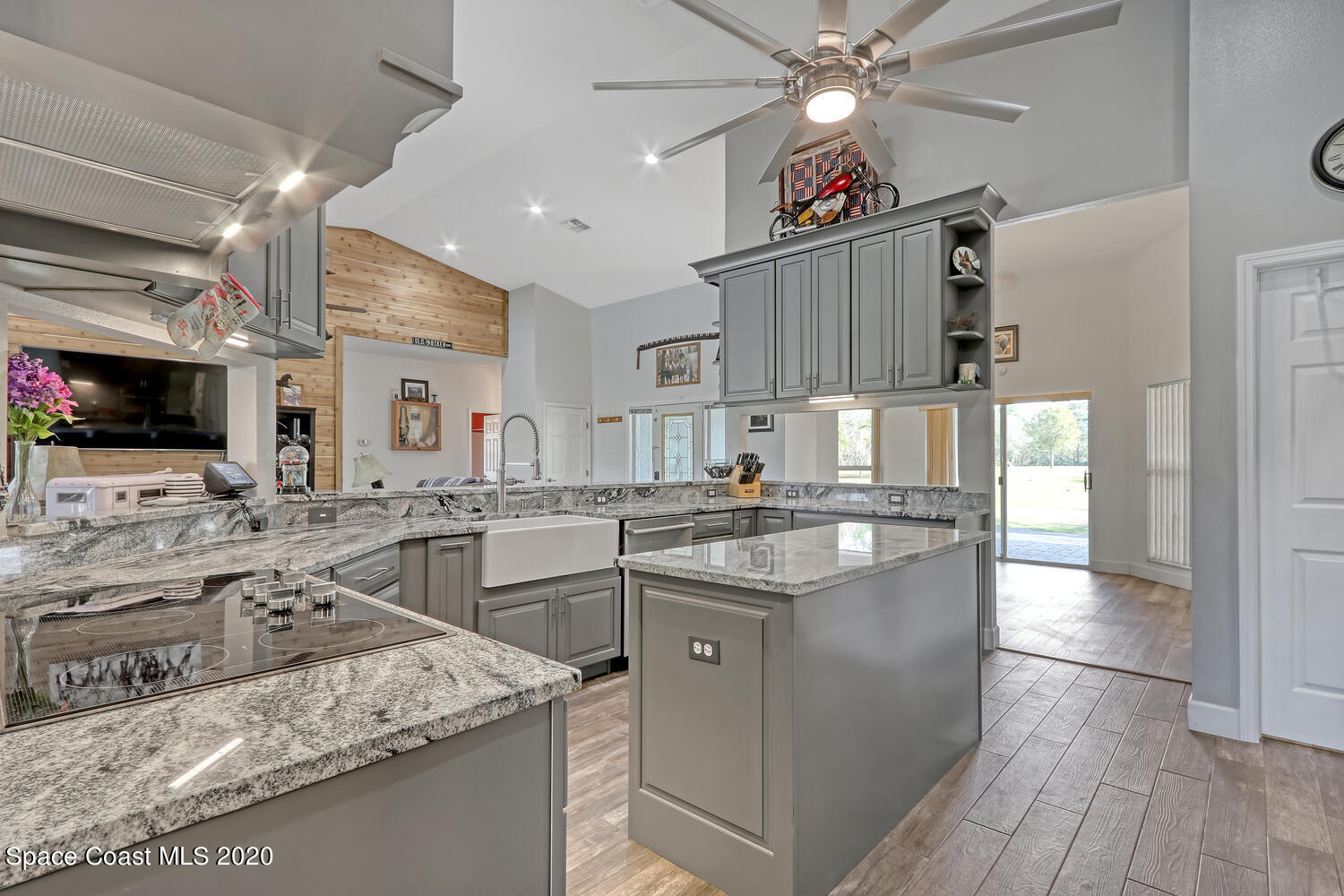 4370 Albritton Road St. Cloud, FL 34772 - Photo 21 of 82 Main house kitchen