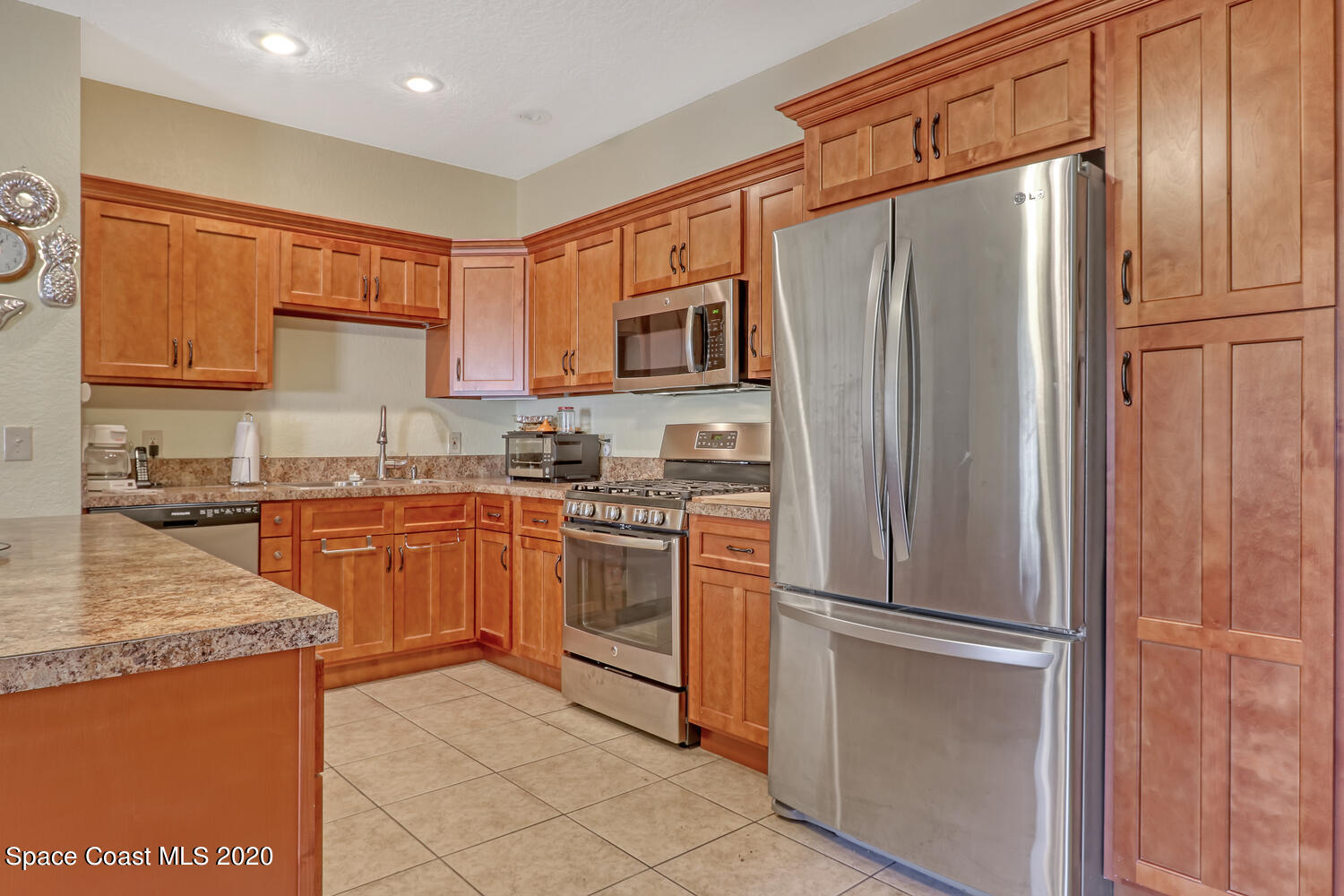 4370 Albritton Road St. Cloud, FL 34772 - Photo 47 of 82 Guest house kitchen