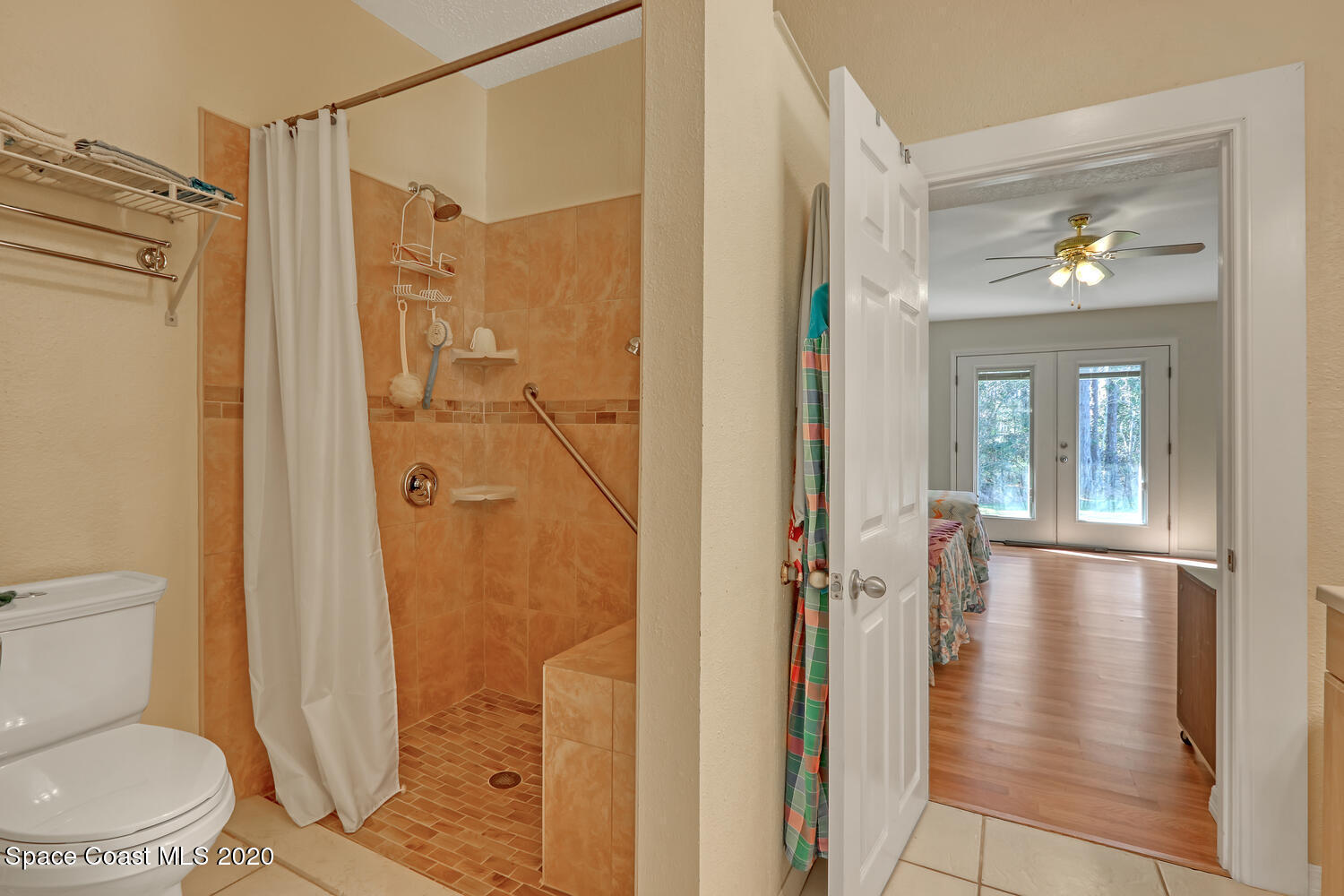 4370 Albritton Road St. Cloud, FL 34772 - Photo 54 of 82 Guest house bath