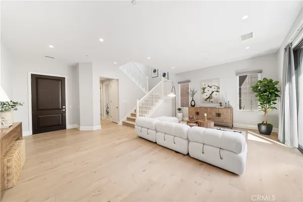 $2,335,000 | 117 Donati, Irvine, CA 92602