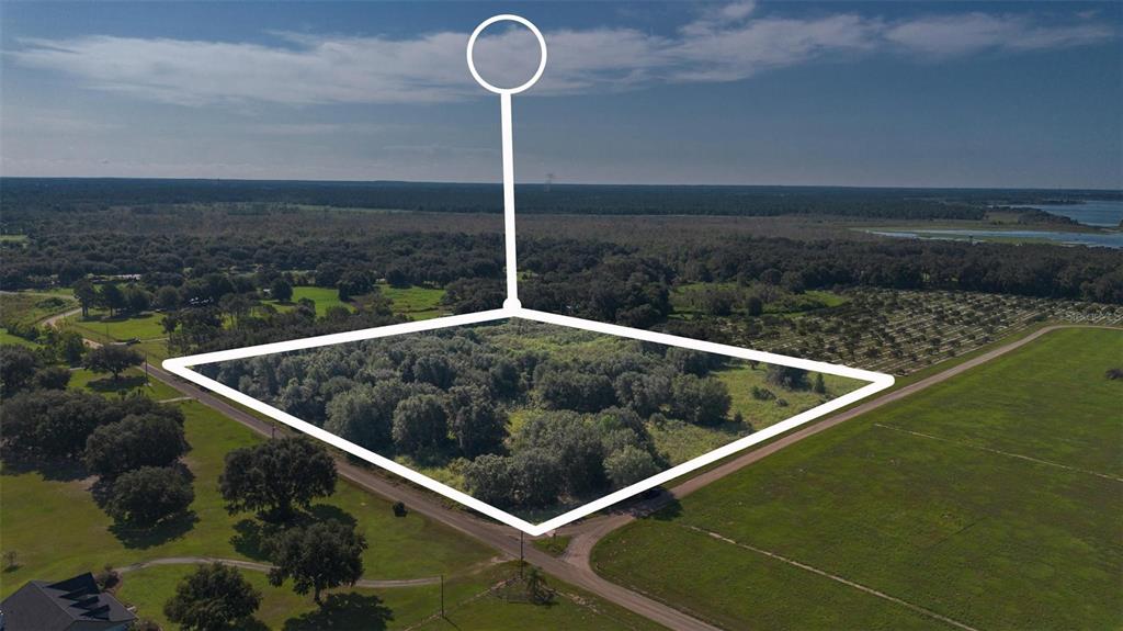 Yale Hammock Road Umatilla, FL 32784 - Photo 2 of 28 a view of swimming pool from a balcony