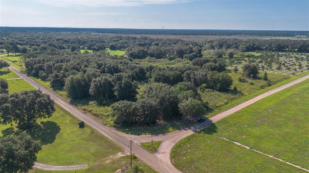 Yale Hammock Road Umatilla, FL 32784 - Photo 4 of 28 a view of a lake from a balcony