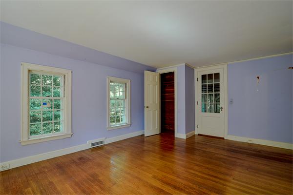 5 Standish Road Wellesley, MA 02481 - Photo 11 of 15