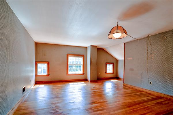 5 Standish Road Wellesley, MA 02481 - Photo 13 of 15