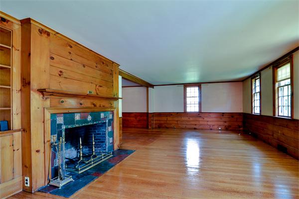 5 Standish Road Wellesley, MA 02481 - Photo 4 of 15