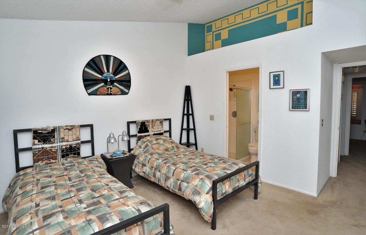 1730 Twin Ridge Road Tucson, AZ 85746 - Photo 10 of 26 Gallery Image 10