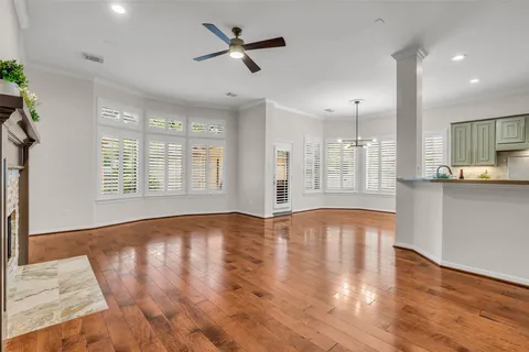 $679,000 | 26 Dove Trace Circle, The Woodlands, TX 77382