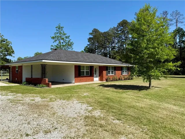 $319,000 | 30 H Strange Road, Lecompte, LA 71346