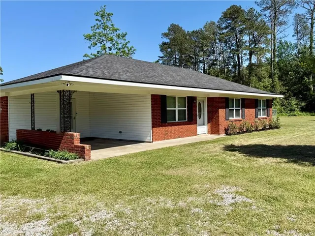 $319,000 | 30 H Strange Road, Lecompte, LA 71346