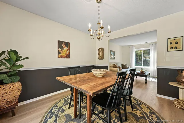 $227,000 | 171 New Britain Avenue, Unit 171, Farmington, CT 06085