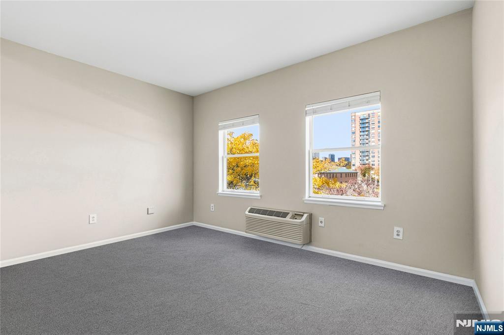 905 River Road, Unit 200 Edgewater, NJ 07020 - Photo 7 of 16