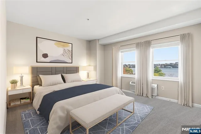 $3,225 | 905 River Road, Unit 200, Edgewater, NJ 07020