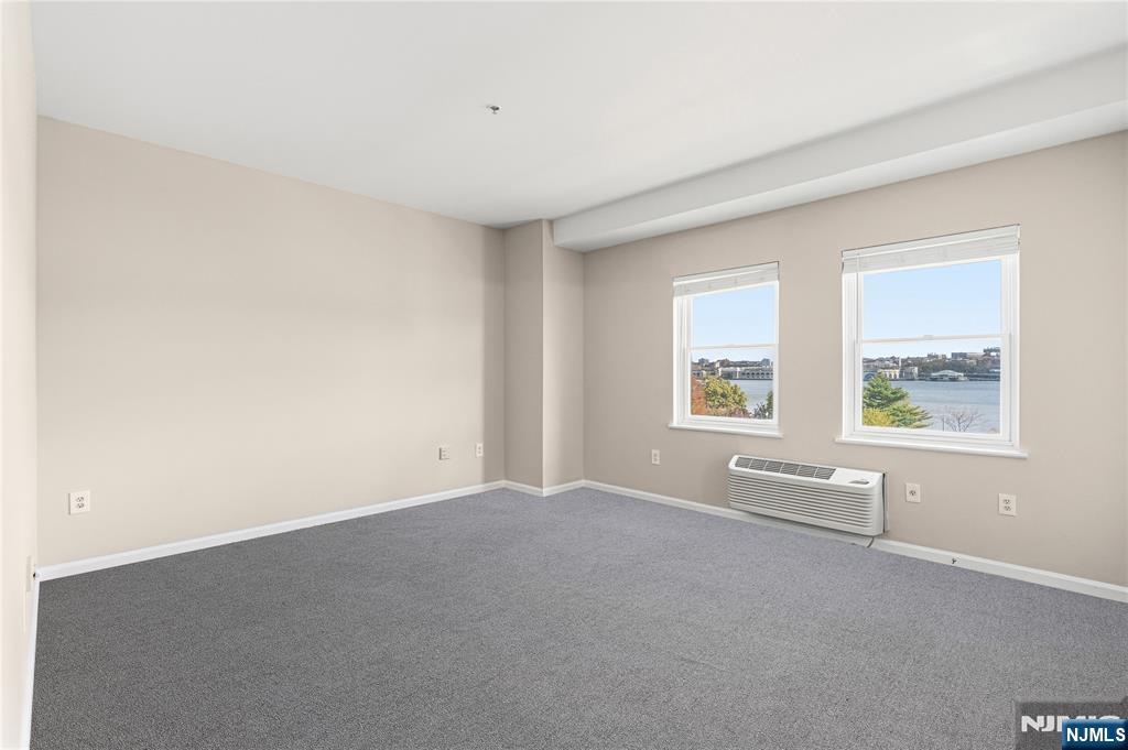 905 River Road, Unit 200 Edgewater, NJ 07020 - Photo 9 of 16