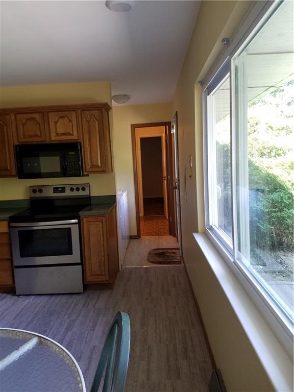 2810 Cardigan Road Indianapolis, IN 46268 - Photo 6 of 24 Gallery Image 6