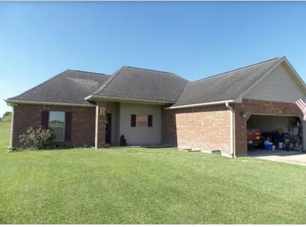 $249,500 | 17412 Kyle Road, Welsh, LA 70591