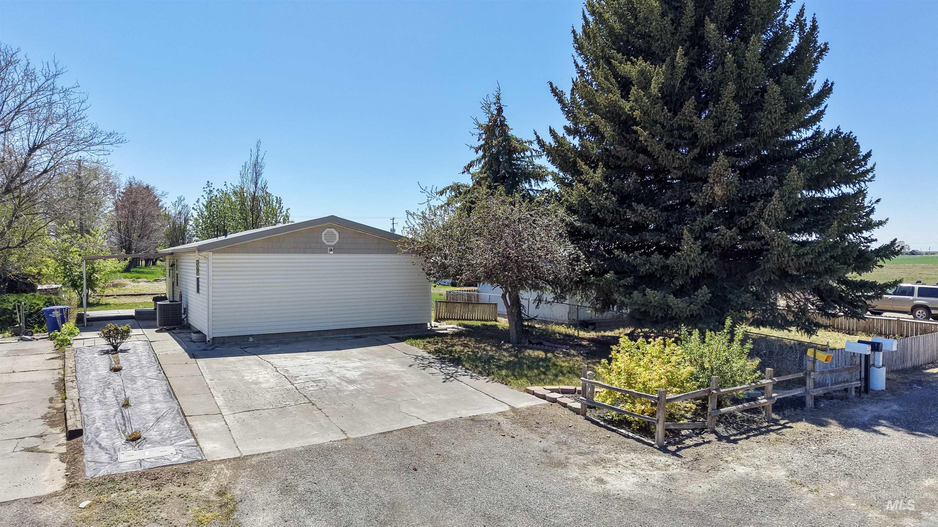 145 4th Street Hazelton, ID 83335 - Photo 2 of 46