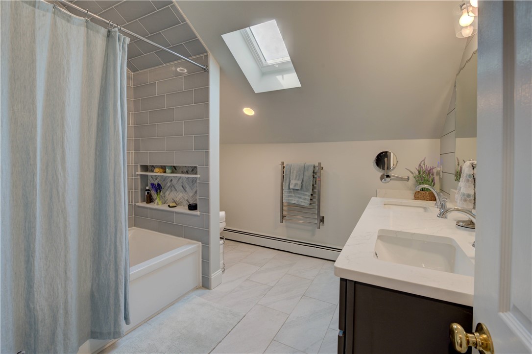 110 Lake View Road Cranston, RI 02920 - Photo 19 of 30 2nd Level Bathroom