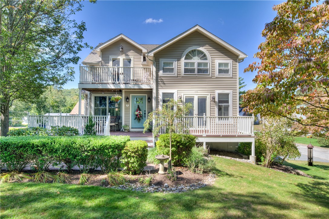 110 Lake View Road Cranston, RI 02920 - Photo 2 of 30 Waterviews of Meshanticut Lake