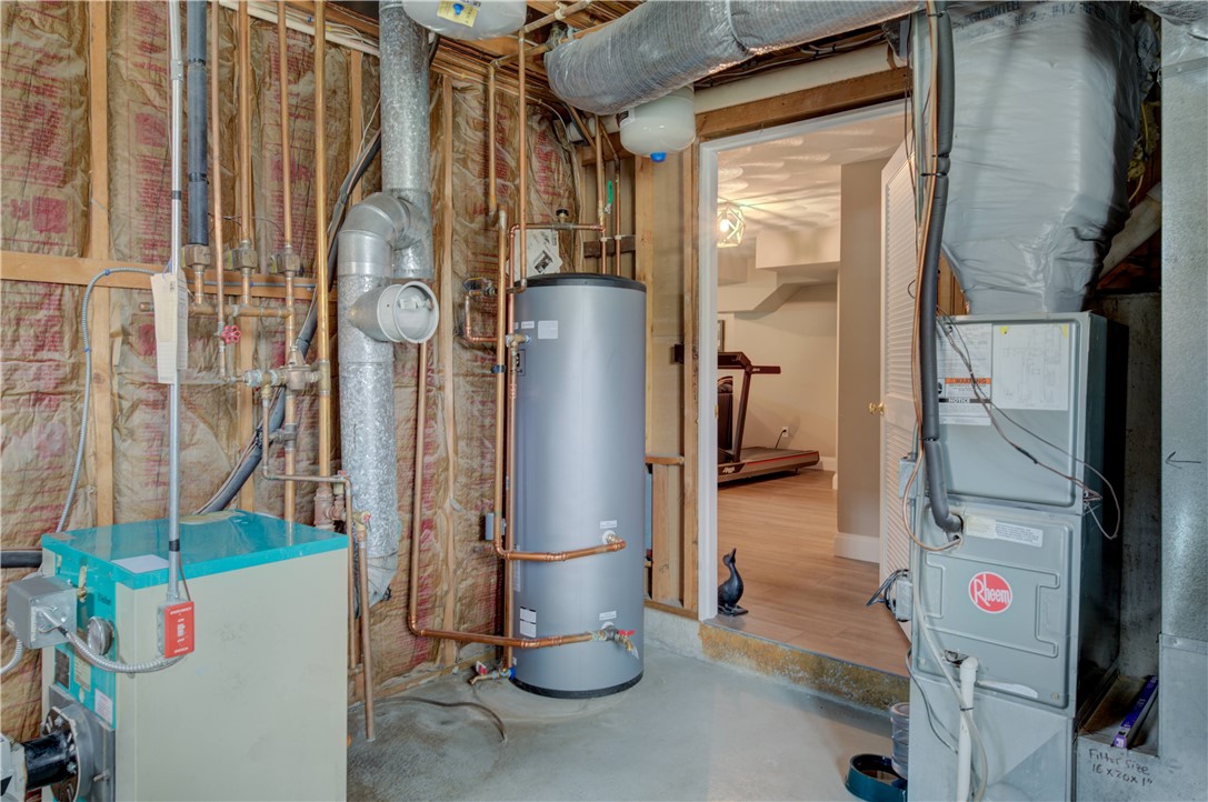 110 Lake View Road Cranston, RI 02920 - Photo 27 of 30