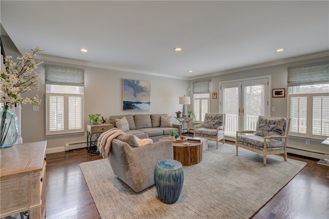 110 Lake View Road Cranston, RI 02920 - Photo 7 of 30